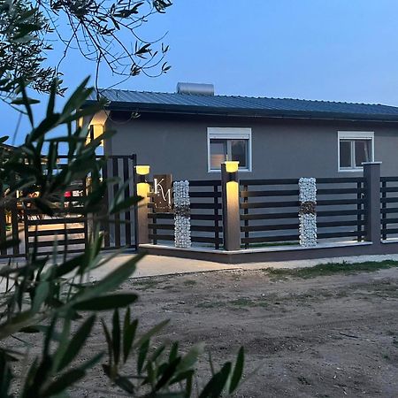 K&M Villas Nea Kallikrateia Exterior photo