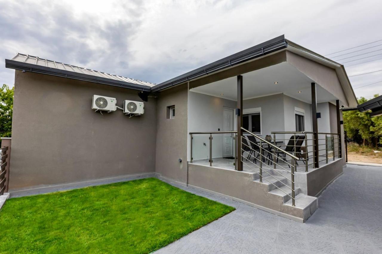 K&M Villas Nea Kallikrateia Exterior photo