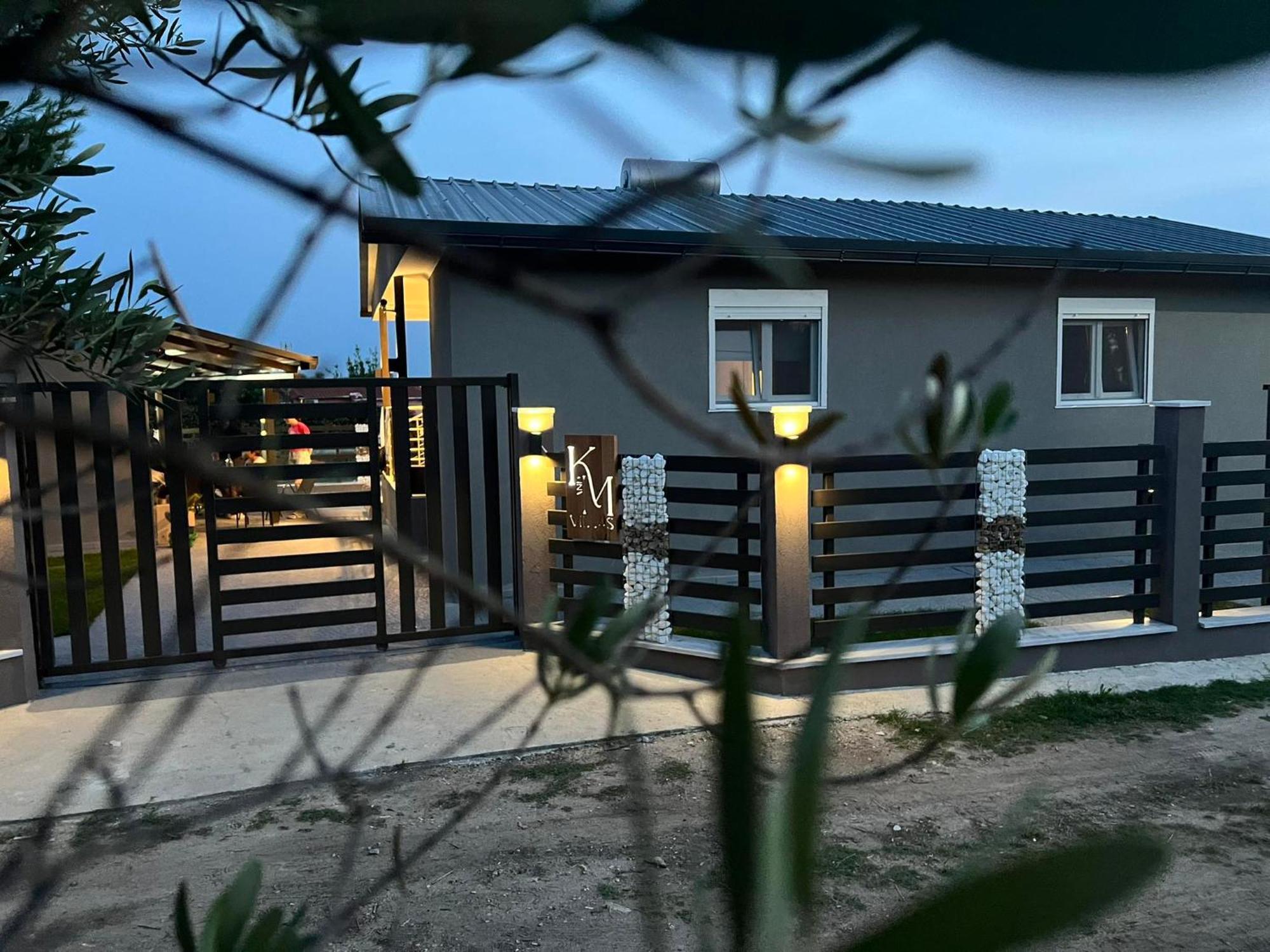 K&M Villas Nea Kallikrateia Exterior photo