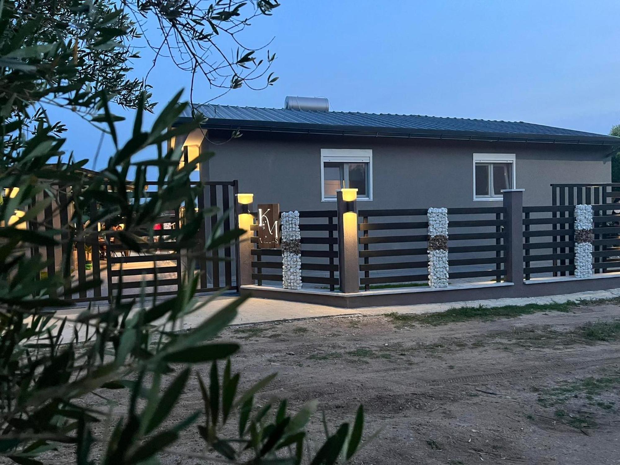 K&M Villas Nea Kallikrateia Exterior photo